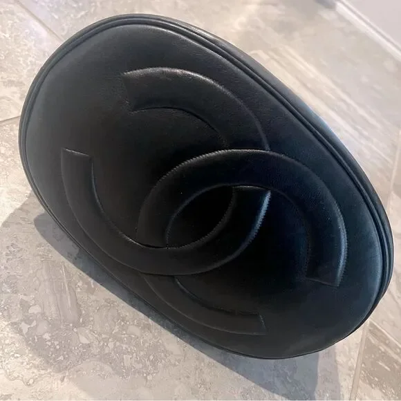 Chanel Black Canvas CC Chain Bucket Bag, Rare Vintage, Made in Italy - Picture 14 of 15